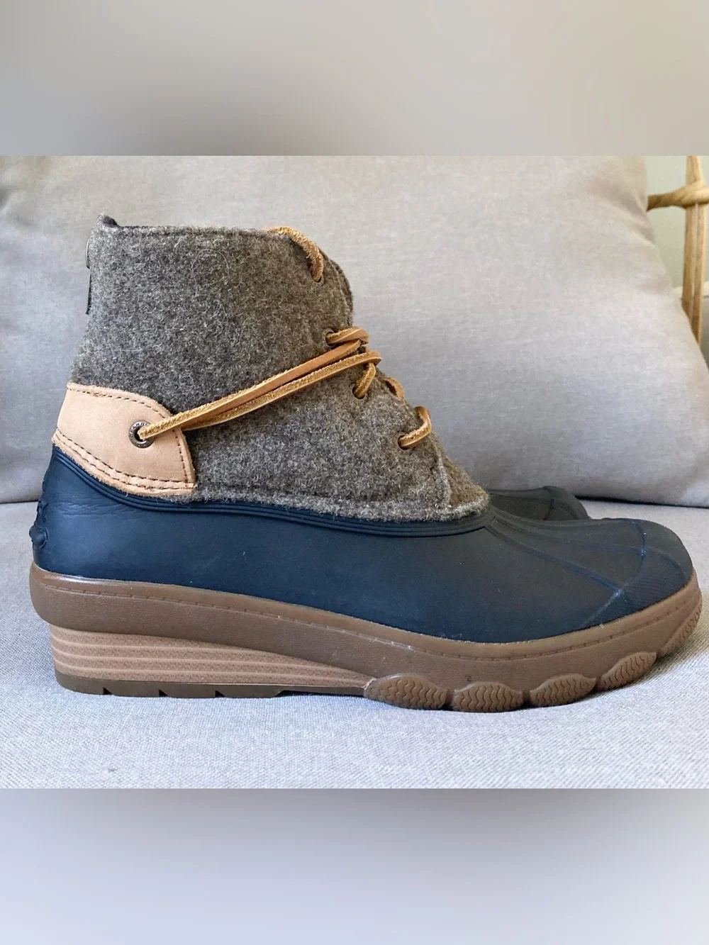Sperry Saltwater Wedge Tide Wool Duck Boots Gray Navy Women’s 8 NWOB